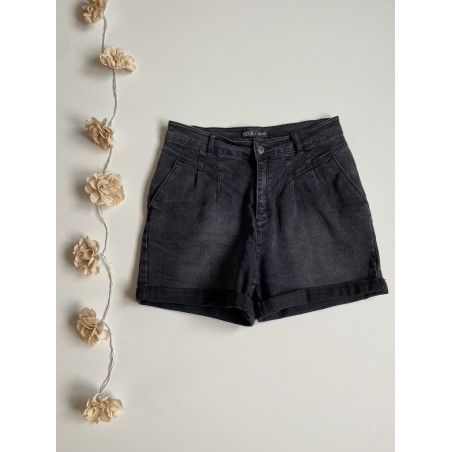 Short IKKS