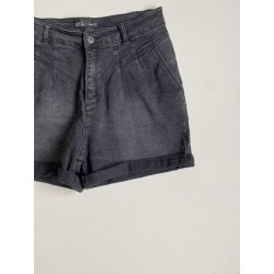 Short IKKS