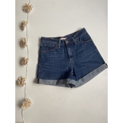Short Levis